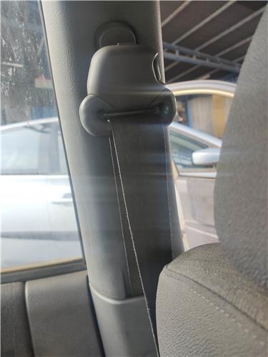 cinturon seguridad delantero izquierdo hyundai accent (lc)(2000 >) 1.3 gl 4p [1,3 ltr.   62 kw cat]