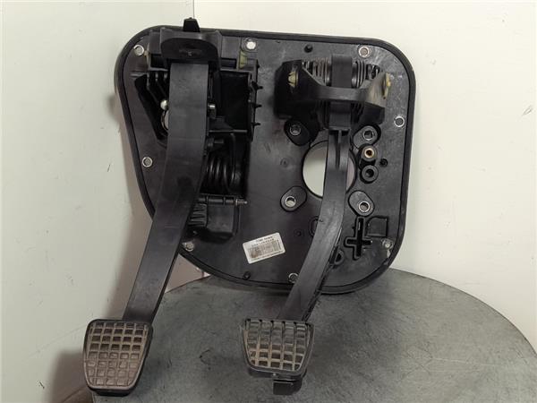 juego pedales completo iveco daily furgón (2011 >) 2.3 furgón h2 40 c... batalla 3950 express [2,3 ltr.   93 kw diesel]