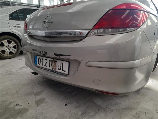 paragolpes trasero opel astra h twin top 2006