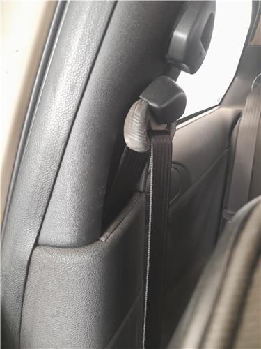 cinturon seguridad delantero derecho alfa rom