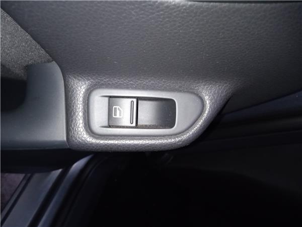 botonera puerta trasera izquierda volkswagen golf vi (5k1)(10.2008 >) 1.6 advance [1,6 ltr.   77 kw tdi dpf]