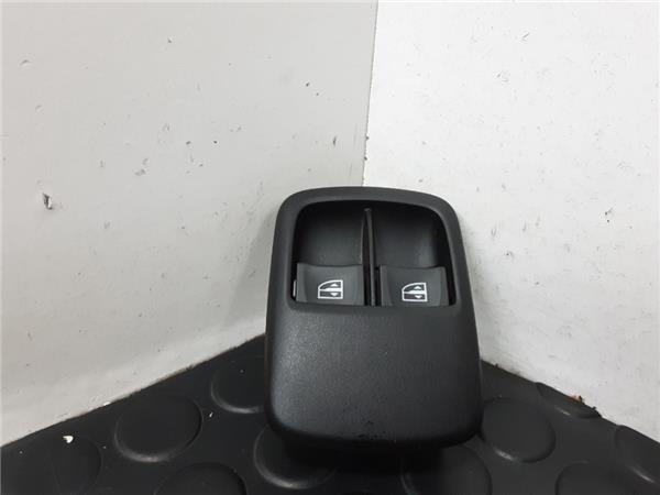 botonera puerta delantera izquierda smart fortwo coupe (11.2014 >) 0.9 basis (66kw) (453.344) [0,9 ltr.   66 kw turbo cat]
