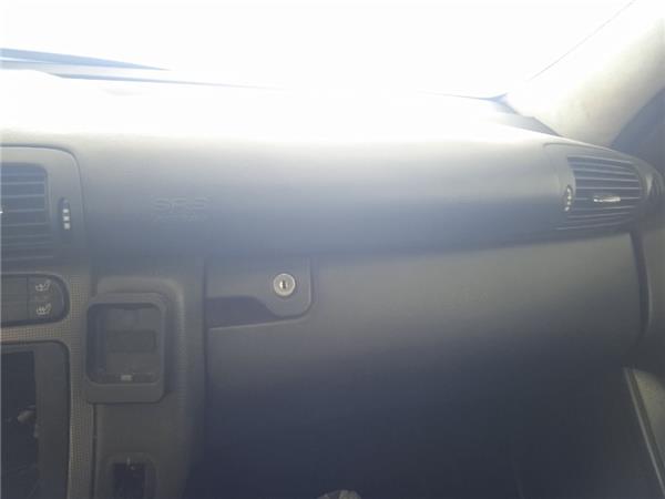 airbag salpicadero mercedes benz clase c (bm 203) berlina (02.2000 >) 2.7 270 cdi (203.016) [2,7 ltr.   125 kw cdi 20v cat]