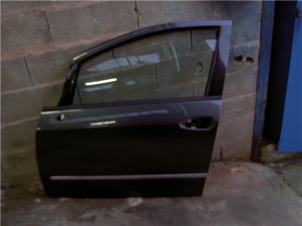 Puerta Delantera Izquierda Fiat 1.3