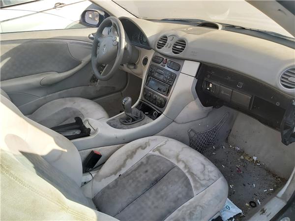airbag salpicadero mercedes benz clk (bm 209) coupe (03.2002 >) 2.7 270 cdi (209.316) [2,7 ltr.   125 kw cdi 20v cat]