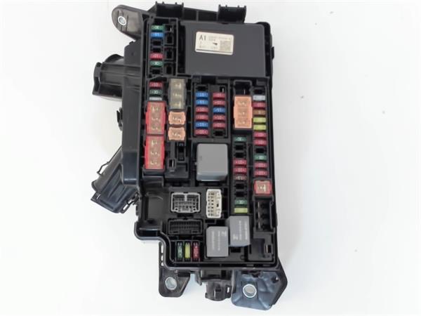caja fusiblesrele toyota c hr x10 102016 20