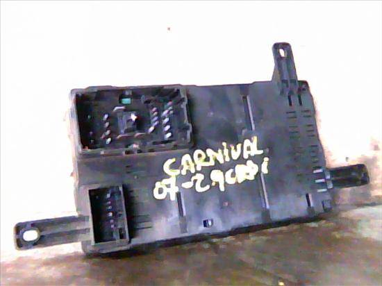 caja fusiblesrele kia carnival 2007 29 crdi