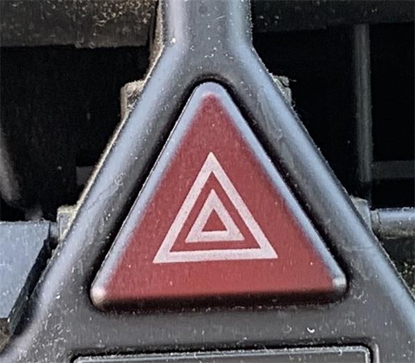 interruptor luces emergencia mercedes benz cl