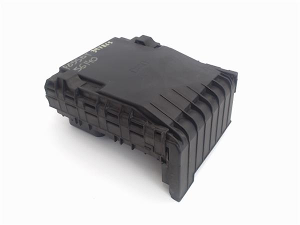 caja fusiblesrele volkswagen passat berlina 3