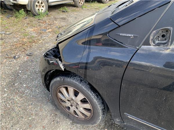 aleta delantera izquierda mercedes benz clase