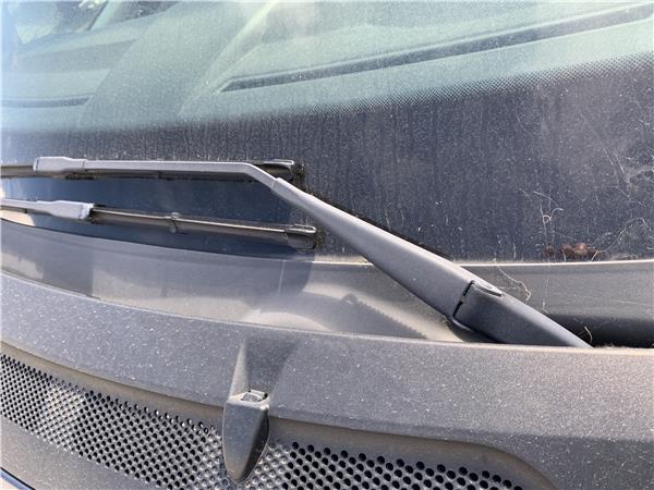 brazo limpiaparabrisas delantero izquierdo me