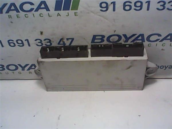 caja fusiblesrele bmw serie 7 e65e66 2001 44