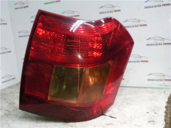 piloto trasero izquierdo toyota corolla e12 2