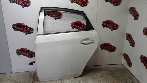 puerta trasera izquierda toyota prius zvw30 2