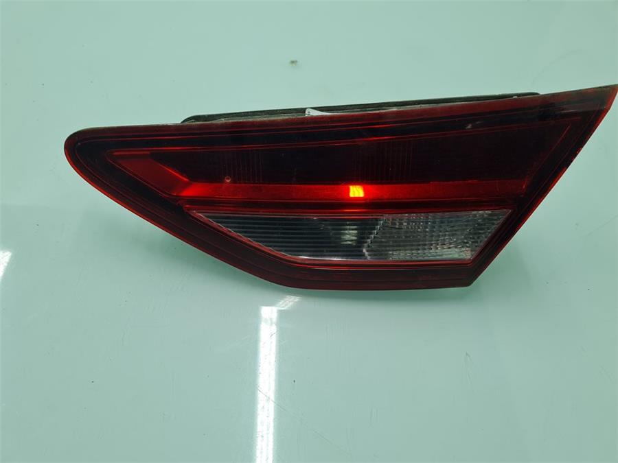 piloto trasero derecho seat leon (5f1) reference