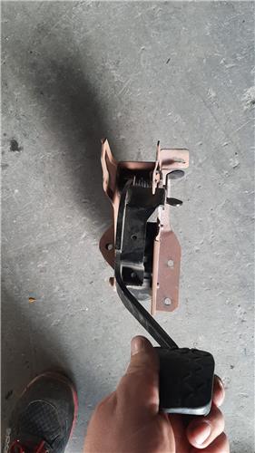 pedal embrague ford fiesta 2002