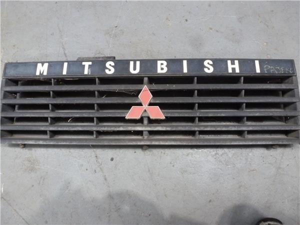rejilla capo mitsubishi montero (l040)(1984 >) 2.5 2500 td (2 ptas.) [2,5 ltr.   62 kw turbodiesel]