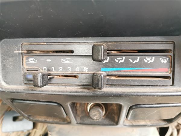 mandos calefaccion / aire acondicionado nissan pickup (d22)(02.1998 >) 2.5 td 4wd
