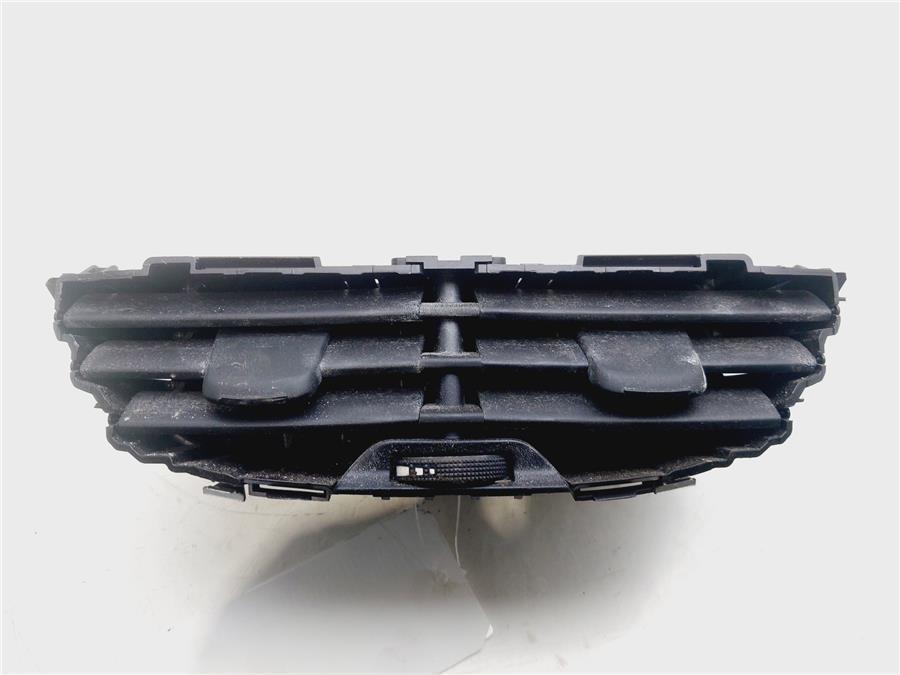 rejilla entrada de aire peugeot 2008 allure