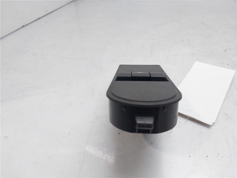 Botonera Puerta Delantera Derecha B