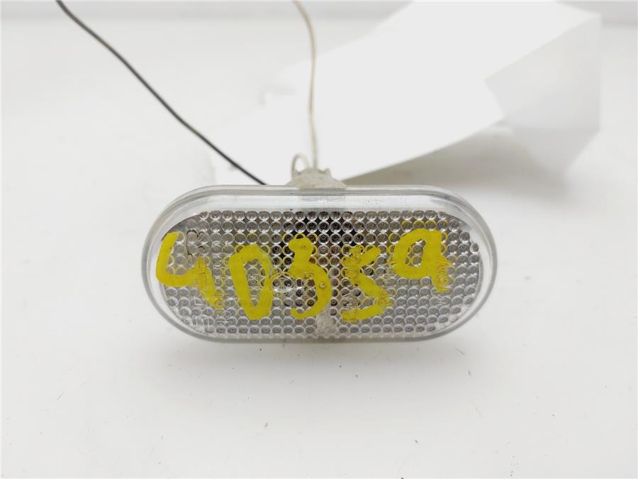 piloto intermitente lateral delantero derecho dacia logan 1 prestige