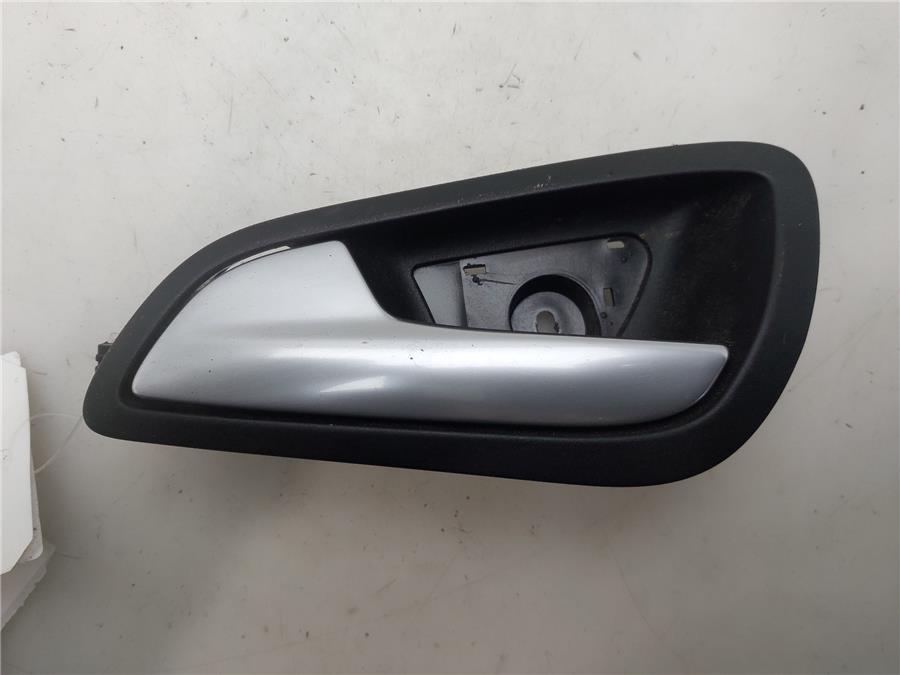 manilla interior puerta trasera izquierda ford focus sportbreak active