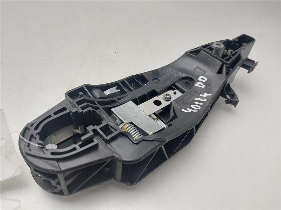 soporte manilla exterior puerta delantera derecha peugeot 208 (p2) allure