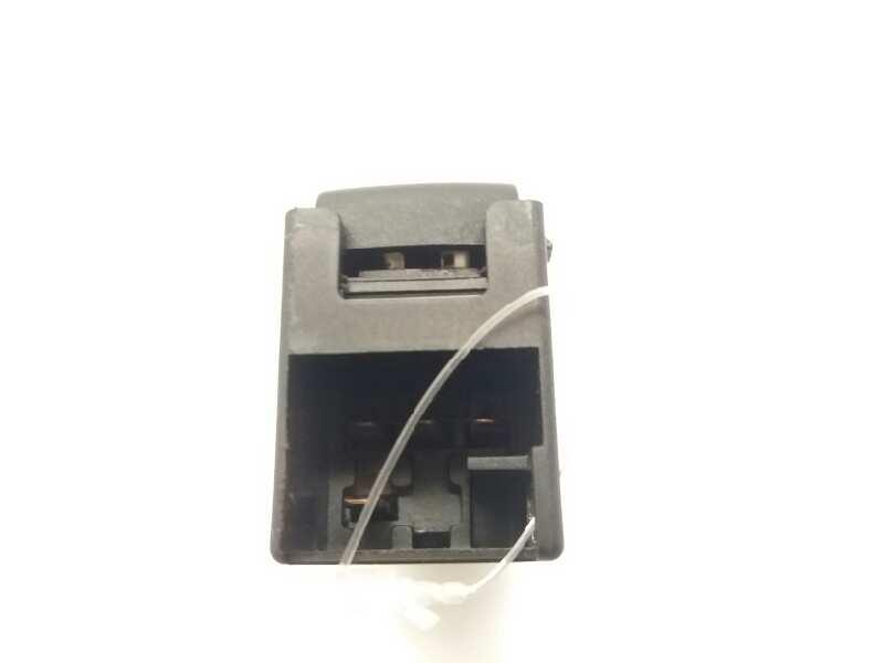 Botonera Puerta Trasera Izquierda IV