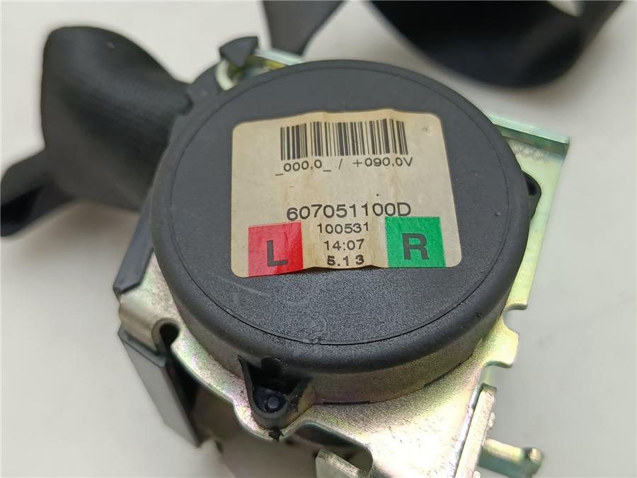 Cinturon Seguridad Trasero Derecho 1