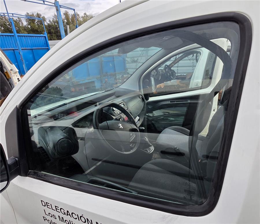 luna puerta delantera izquierda peugeot bipper avantage