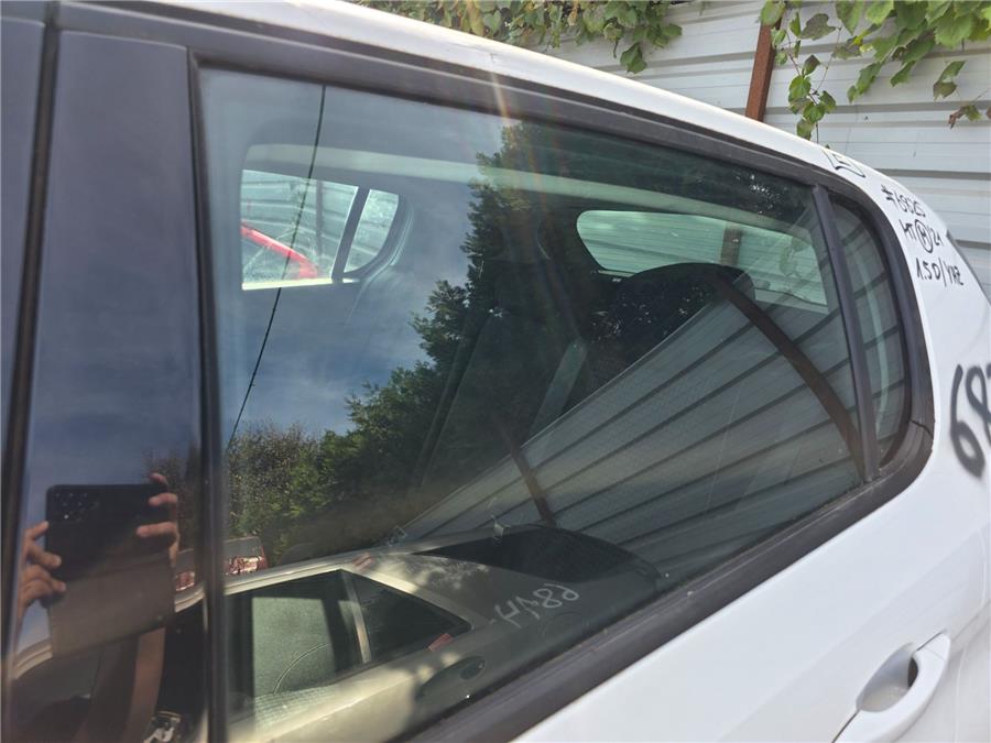 luna puerta trasera izquierda peugeot 308 tech edition