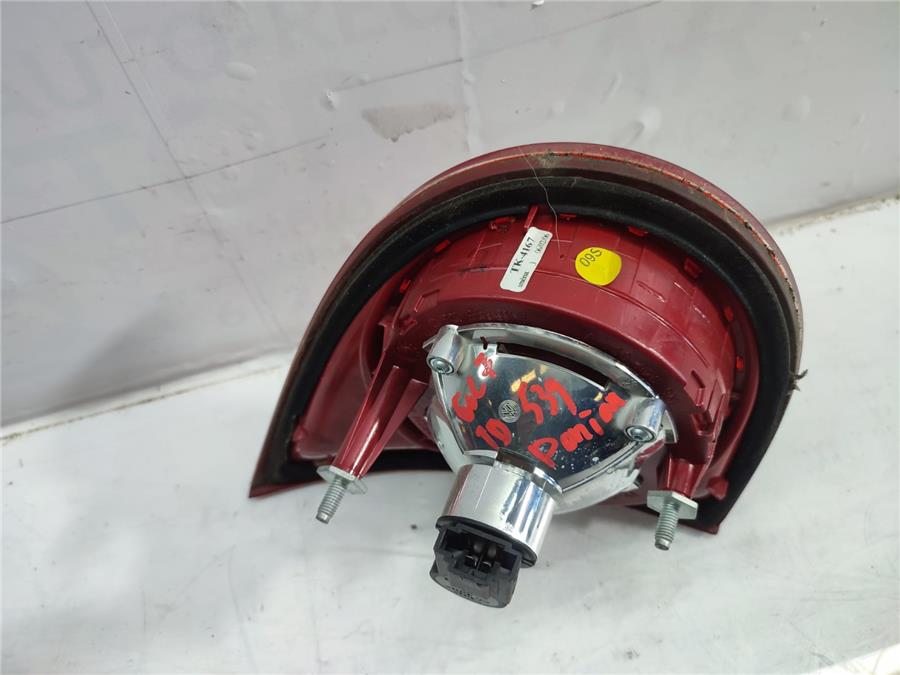 Piloto Antiniebla Trasero Derecho V