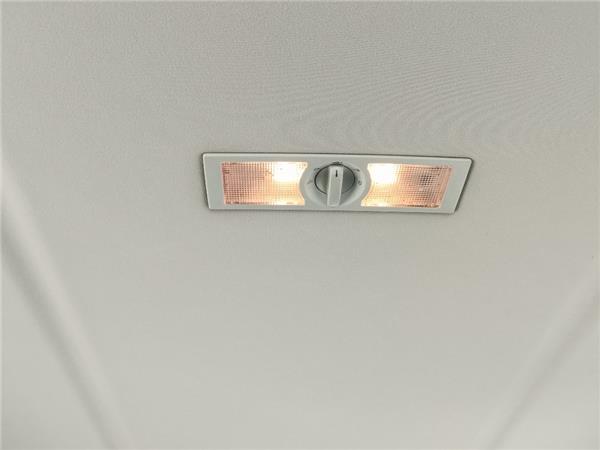 luz trasera central techo seat altea xl (5p5)(10.2006 >) 1.6 stylance / style [1,6 ltr.   77 kw tdi]