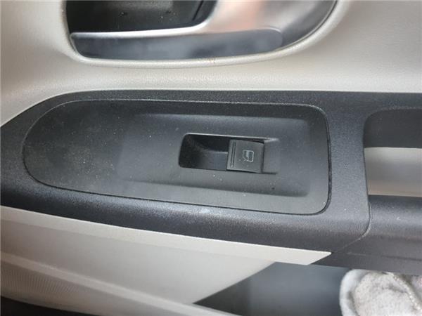mando elevalunas delantero derecho seat mii (kf1)(10.2011 >) 1.0 reference [1,0 ltr.   55 kw]