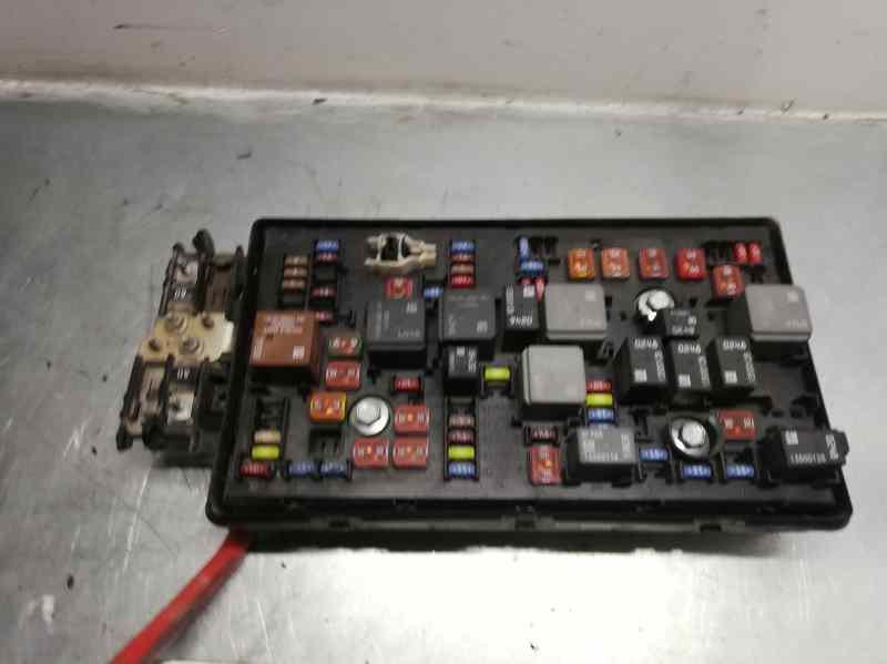 caja reles opel insignia berlina cosmo