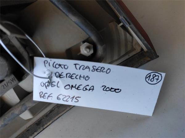piloto trasero derecho opel omega b (2000 >) 2.5 design edition berlina [2,5 ltr.   96 kw turbodiesel (x 25 td / u 25 td / l93)]