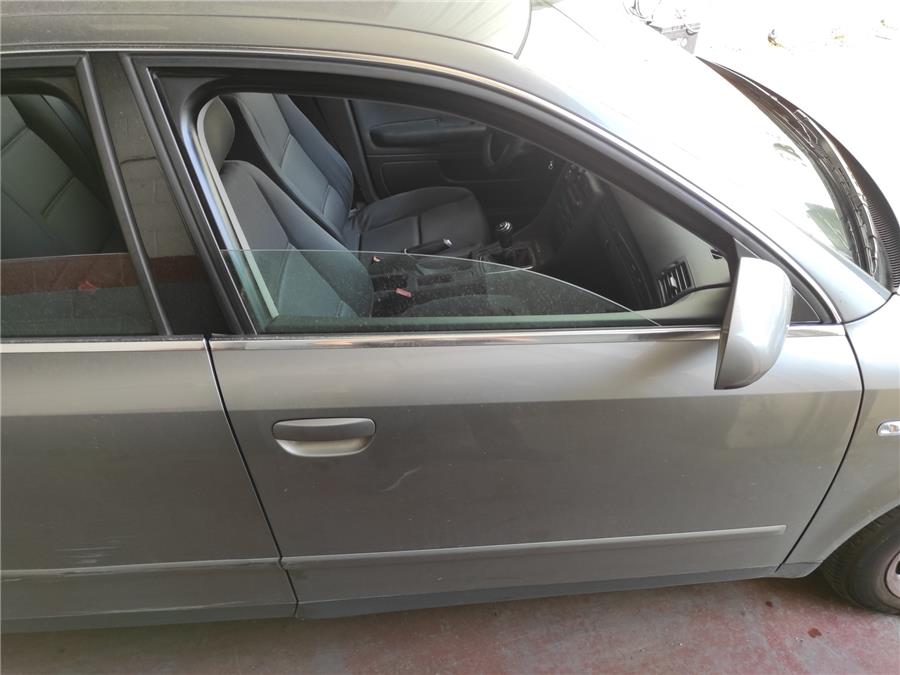 Puerta Delantera Derecha AUDI A4 1.9