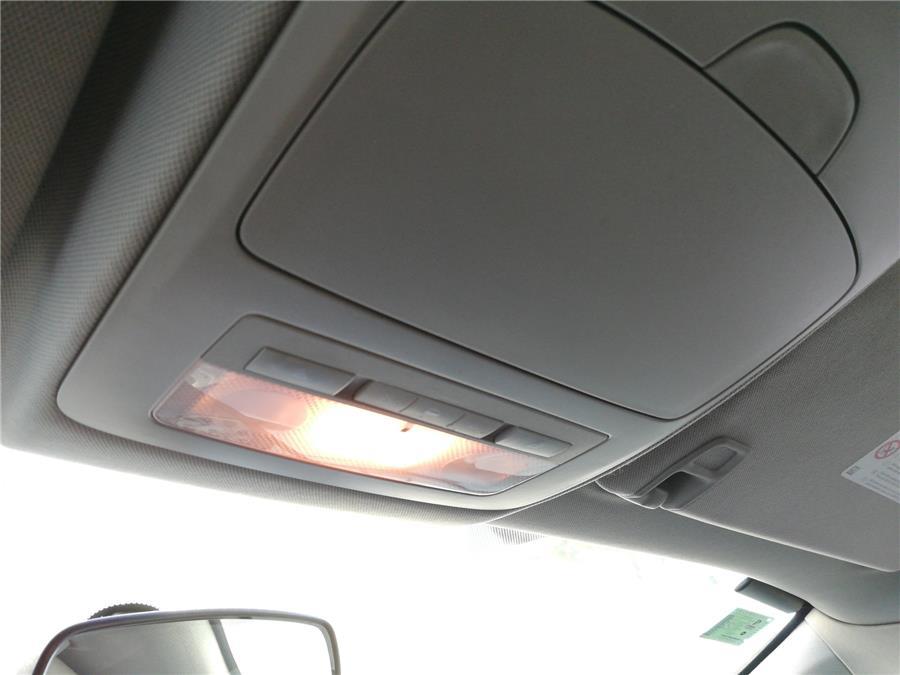 luz interior techo opel zafira tourer 1.6 cdti dpf (136 cv)