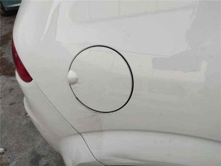 tapa exterior combustible seat leon 2.0 tdi (140 cv)