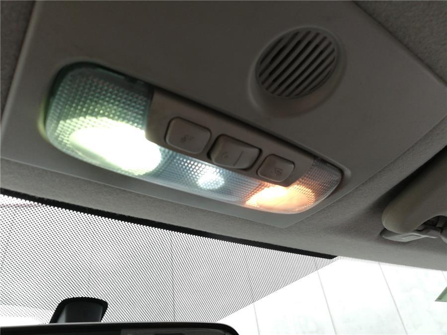 luz interior techo ford focus lim. 1.8 tdci turbodiesel (116 cv)