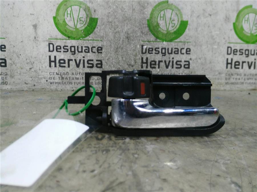 manilla interior puerta delantera izquierda toyota avensis berlina (t25) 2.0 d4 d sol sedán (4 ptas)