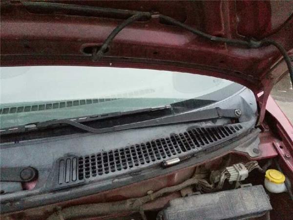 brazo limpiaparabrisas delantero izquierdo op