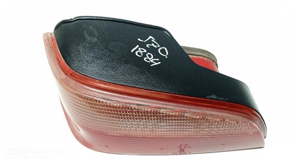 piloto trasero izquierdo peugeot 106 s2 04199