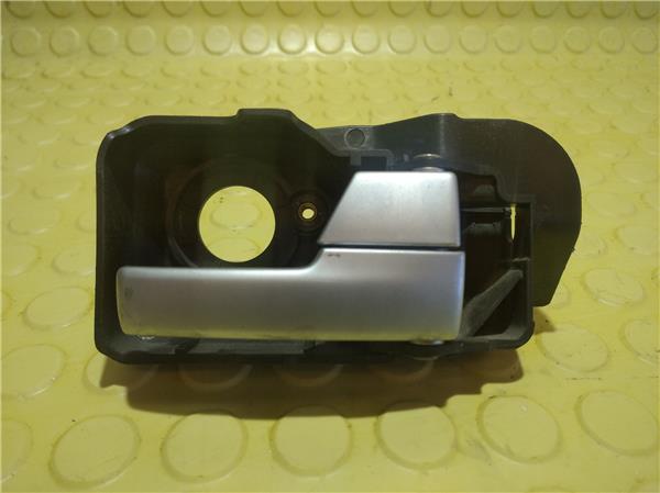 manilla interior puerta delantera derecha for