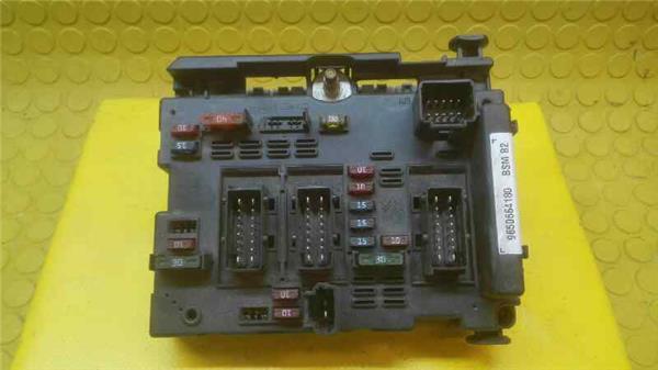 caja reles peugeot 206 berlina 14 75 cv