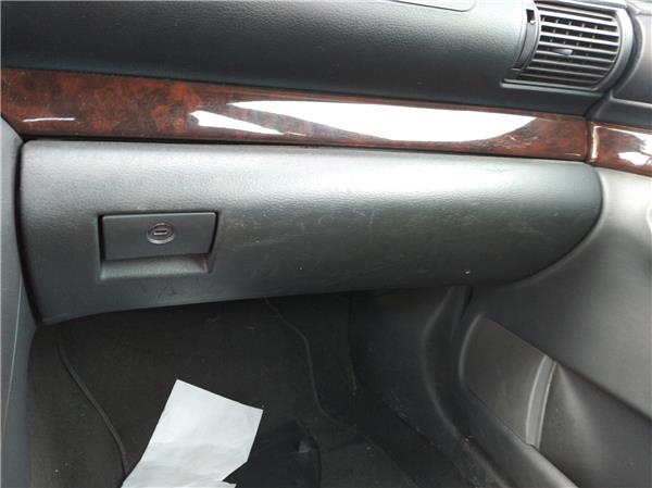 guantera salpicadero audi a4 berlina 18 20v 1