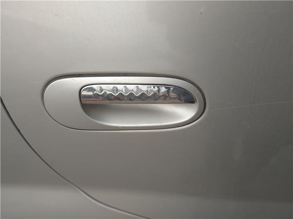 maneta exterior trasera derecha nissan almera