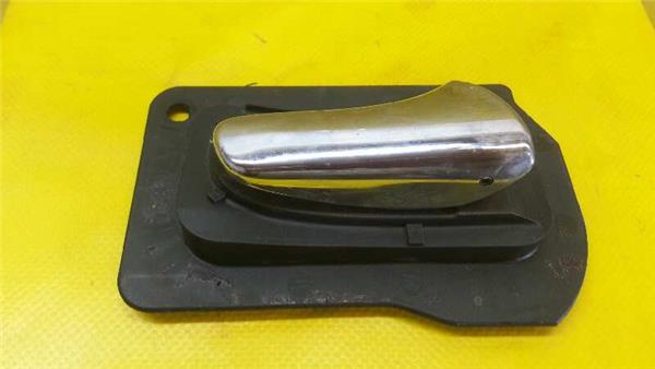 manilla interior puerta delantera derecha ope