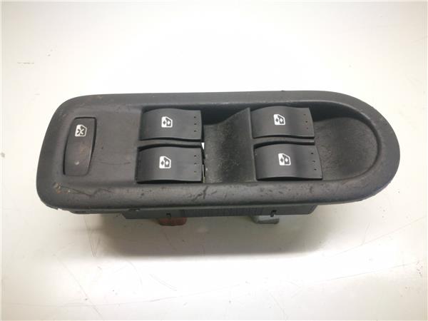 mando elevalunas delantero izquierdo renault