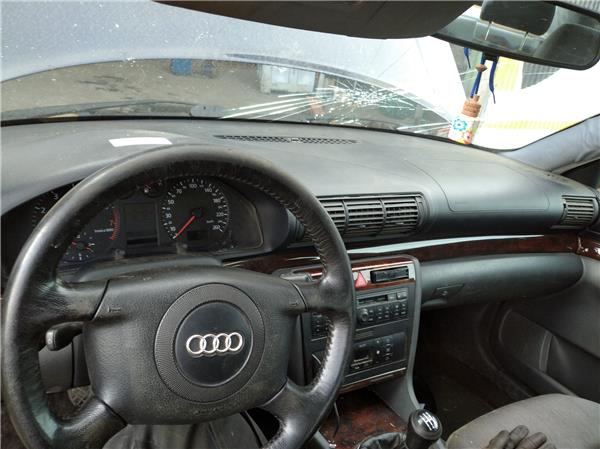 salpicadero audi a4 berlina 18 20v 125 cv